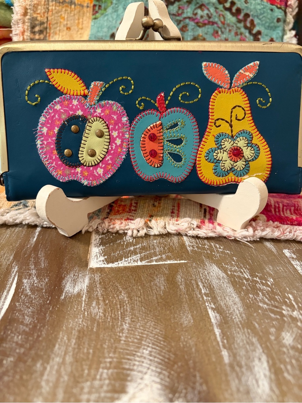 NATURAL LIFE VINTAGE WALLET/CLUTCH